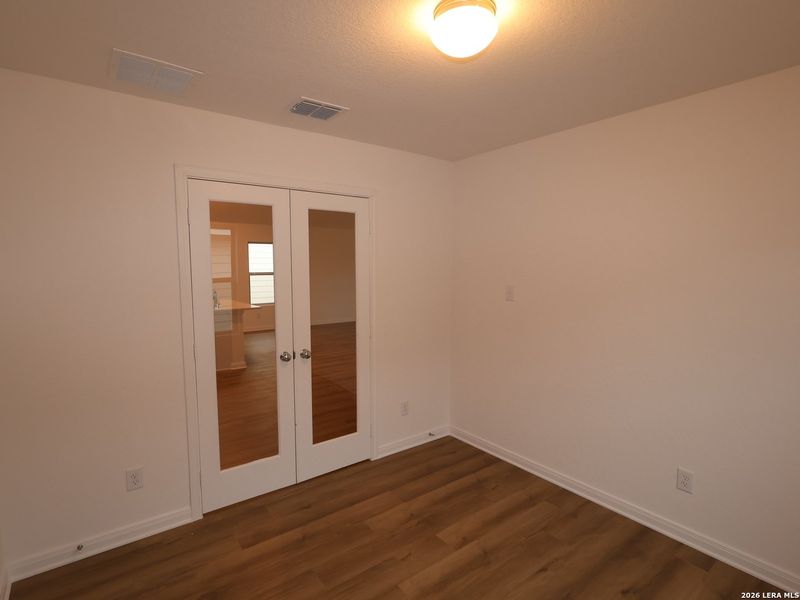 Spacious, unfurnished interior of a new home in Agave, San Antonio (Image 20).