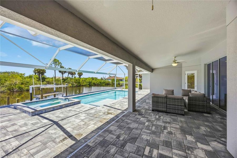 Exterior details and patio area of a home in , Port Charlotte (Image 34).
