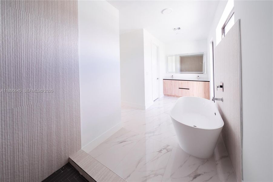 Image 67 of a home in .