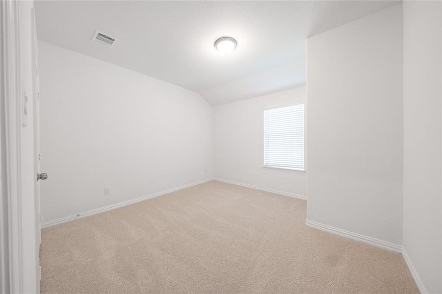 Spacious, unfurnished interior of a new home in Churchill: Meadows 50', Anna (Image 13). Spacious, unfurnished interior of a new home in Churchill: Meadows 50', Anna (Image 13).