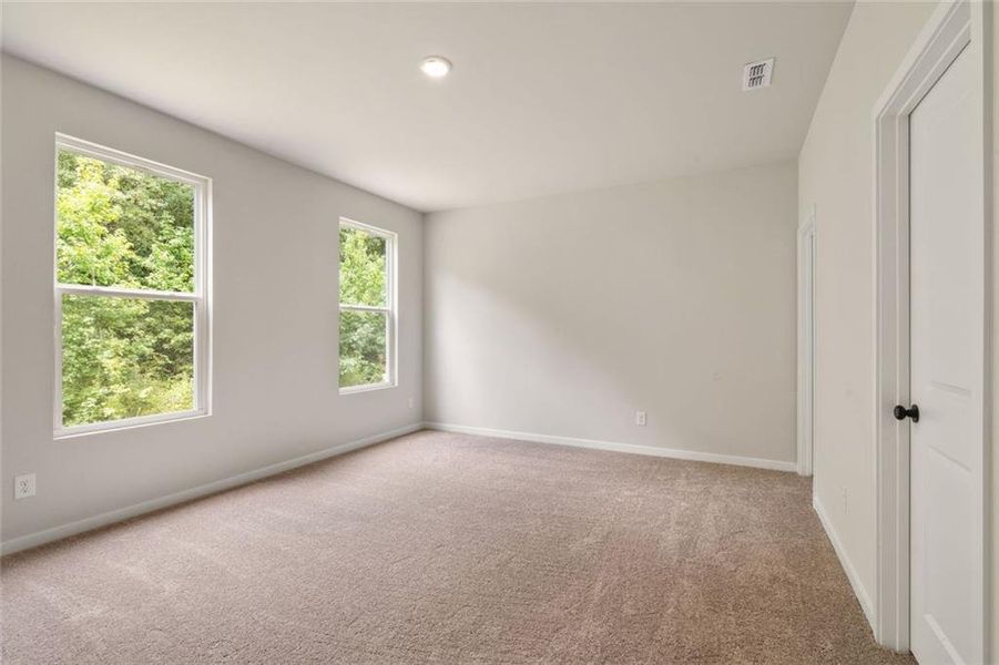 Spacious, unfurnished interior of a new home in Windsong Estates, McDonough (Image 26). Spacious, unfurnished interior of a new home in Windsong Estates, McDonough (Image 26).
