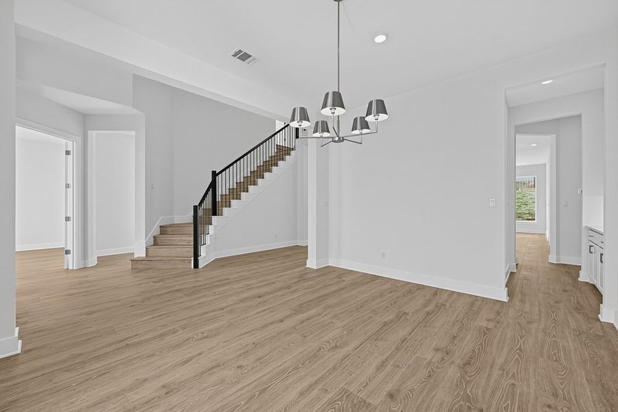 Spacious, unfurnished interior of a new home in Travisso, Leander (Image 11).