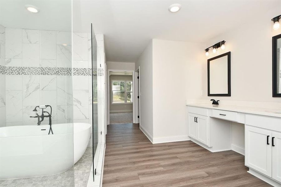 Furnished interior view inside a new home in , Dallas (Image 9).