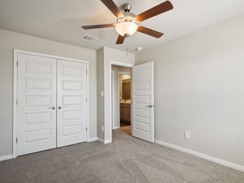 Spacious, unfurnished interior of a new home in Turner's Crossing - Reserve Collection, Buda (Image 17).