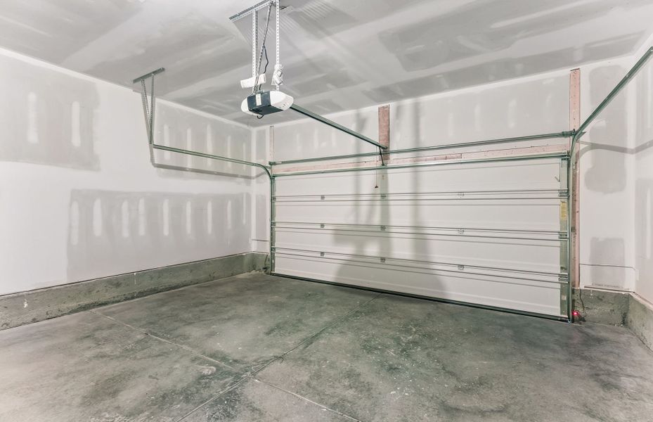 Spacious, unfurnished interior of a new home in Highlands of Carter's Station, Columbia (Image 28). Spacious, unfurnished interior of a new home in Highlands of Carter's Station, Columbia (Image 28).