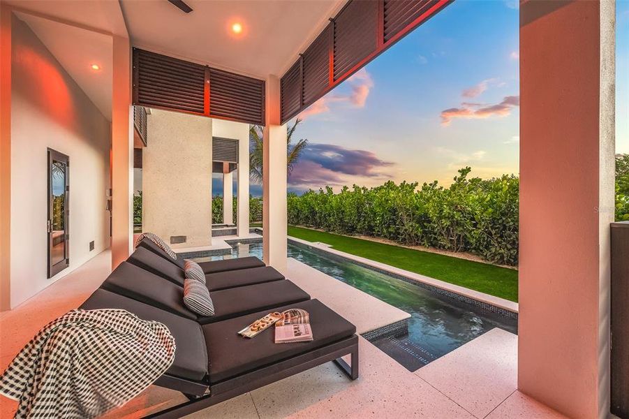 Exterior details and patio area of a home in , Bradenton Beach (Image 36).