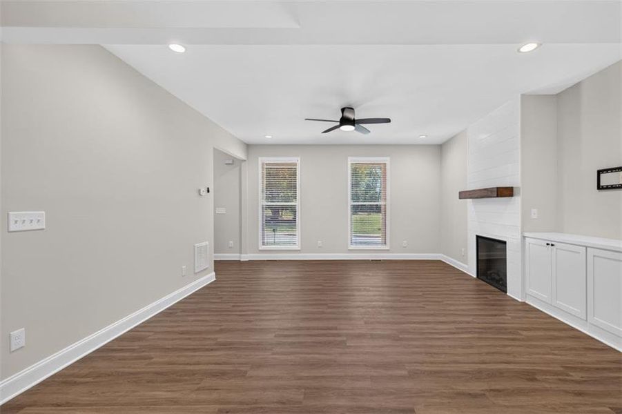 Spacious, unfurnished interior of a new home in , Monroe (Image 27).