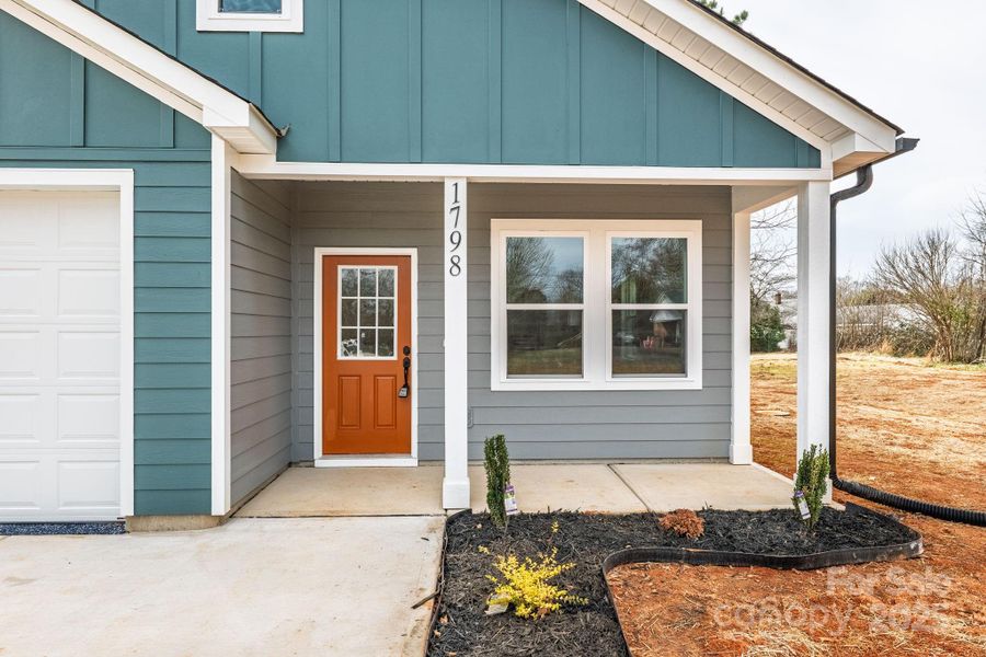 Exterior details and patio area of a home in , Shelby (Image 35).