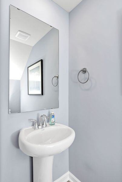 Representative interior finishes for a home built from the Jarrod by Veranda Homes in Trenton Place, Roebuck (Image 19).
