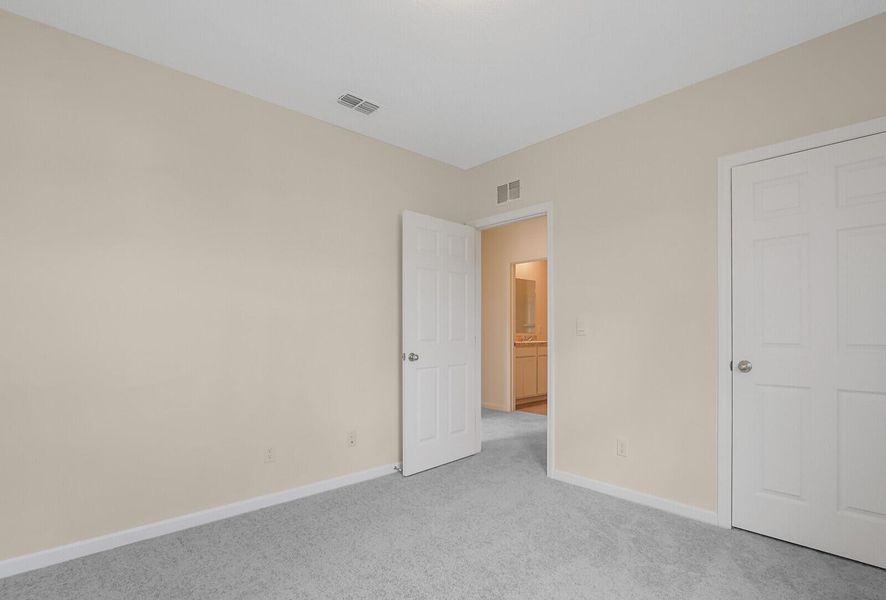 Spacious, unfurnished interior of a new home in , Port St. Lucie (Image 31).