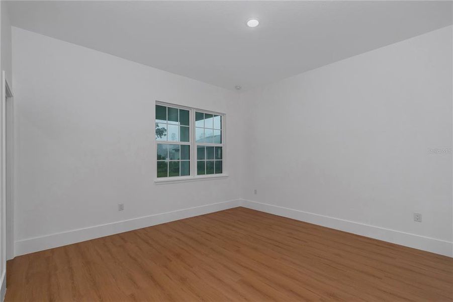 Spacious, unfurnished interior of a new home in , Ocala (Image 41).