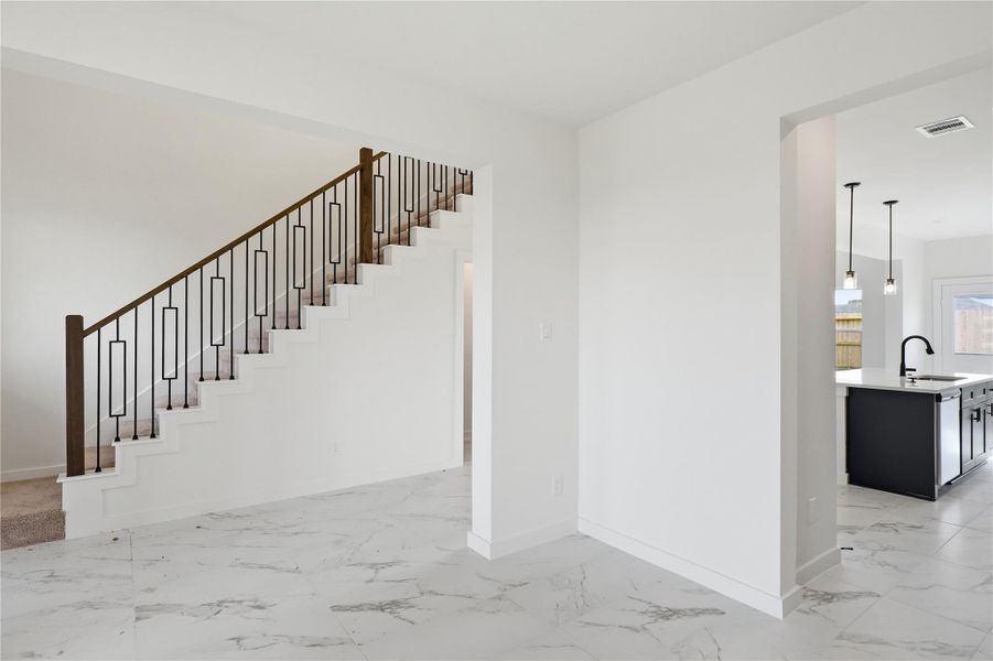 Spacious, unfurnished interior of a new home in Foxtail Palms, Manvel (Image 13). Spacious, unfurnished interior of a new home in Foxtail Palms, Manvel (Image 13).