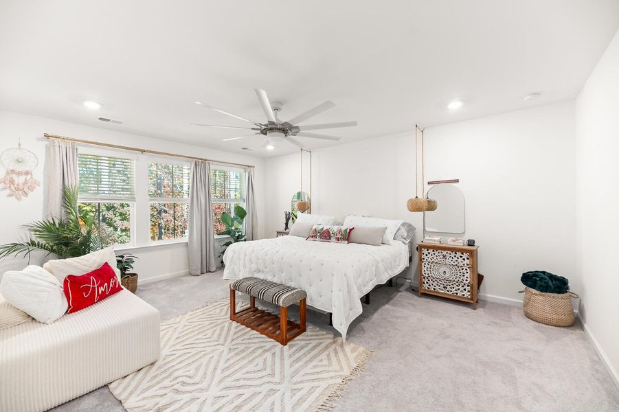 Furnished interior view inside a new home in Boykins Run Townhomes, Moncks Corner (Image 20).