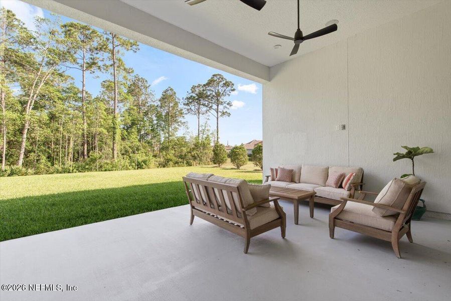 Exterior details and patio area of a home in Tamaya, Jacksonville (Image 35).