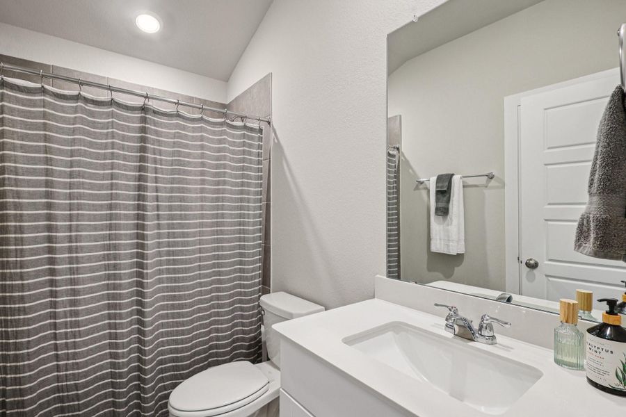 Furnished interior view inside a new home in Sundance Cove - Classic Series, Crosby (Image 12). Furnished interior view inside a new home in Sundance Cove - Classic Series, Crosby (Image 12).