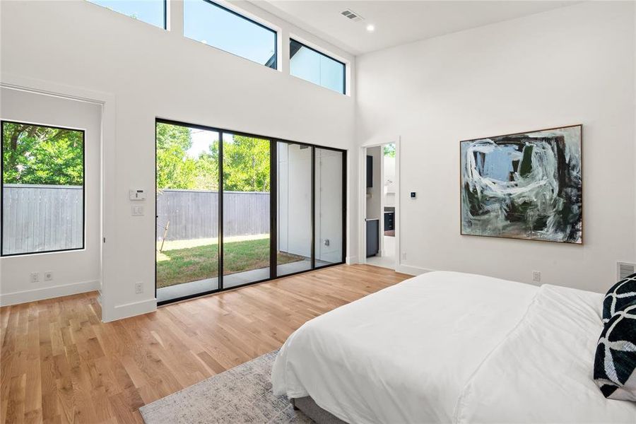 Furnished interior view inside a new home in , Dallas (Image 26).