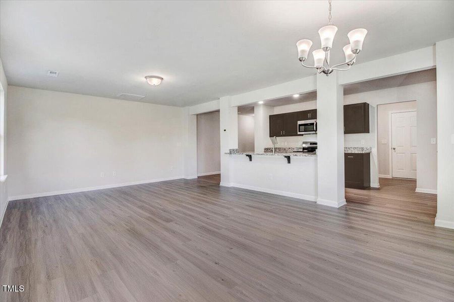 08-204 Streamlet Dr-8