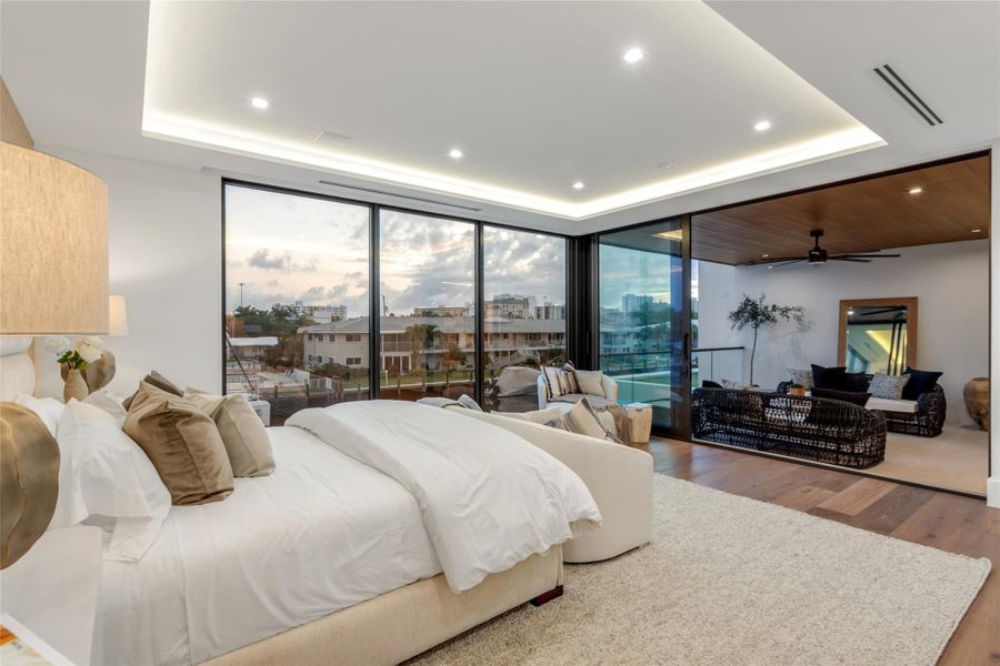 Furnished interior view inside a new home in , Fort Lauderdale (Image 36). Furnished interior view inside a new home in , Fort Lauderdale (Image 36).