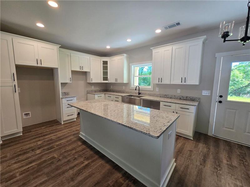 Furnished interior view inside a new home in , Lavonia (Image 7).