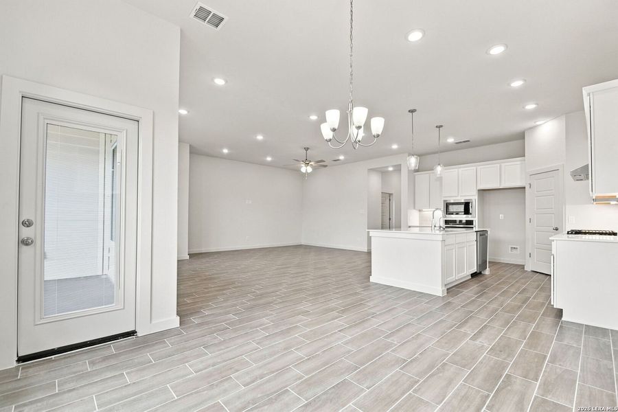 Spacious, unfurnished interior of a new home in Rhine Valley, Schertz (Image 12). Spacious, unfurnished interior of a new home in Rhine Valley, Schertz (Image 12).