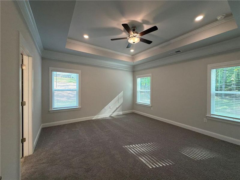 Spacious, unfurnished interior of a new home in Tuscany Hills, Douglasville (Image 26).