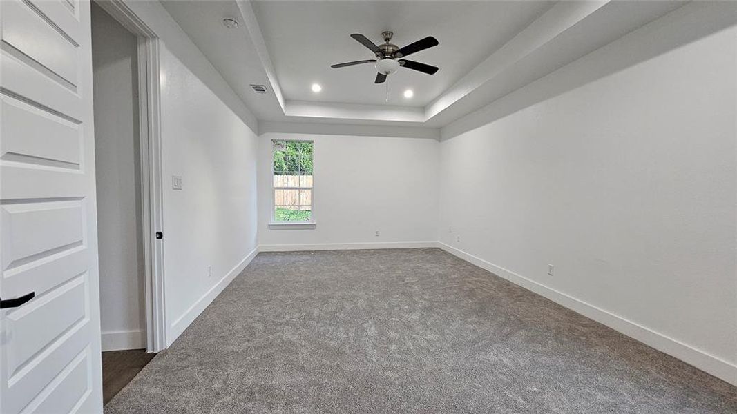 Spacious, unfurnished interior of a new home in , Dallas (Image 15). Spacious, unfurnished interior of a new home in , Dallas (Image 15).