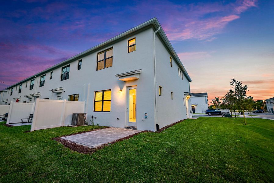 501 SW Sally Way (38)