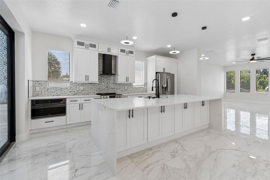 Furnished interior view inside a new home in , Tampa (Image 10).