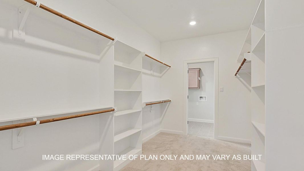 Spacious, unfurnished interior of a new home in Wellborn Settlement, College Station (Image 15).