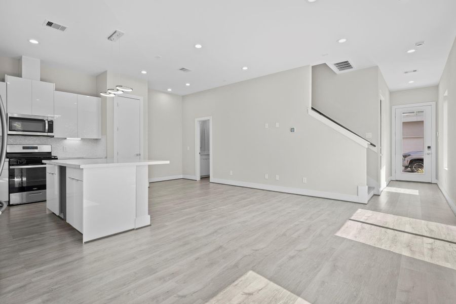 Spacious, unfurnished interior of a new home in , Houston (Image 29). Spacious, unfurnished interior of a new home in , Houston (Image 29).