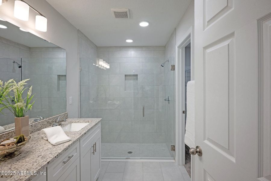 Furnished interior view inside a new home in , Jacksonville (Image 25).