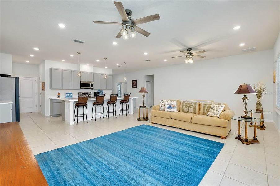Furnished interior view inside a new home in , Bradenton (Image 35).