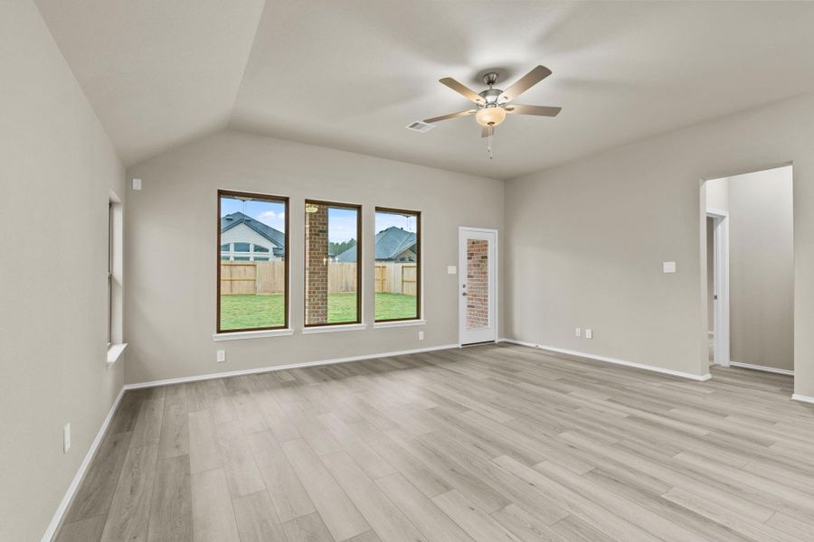 Spacious, unfurnished interior of a new home in The Highlands, Porter (Image 27).