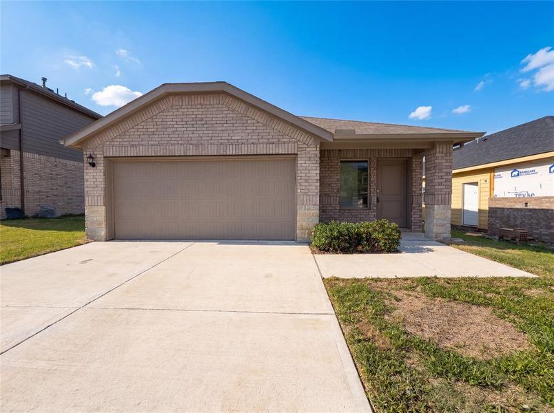 Front exterior of a new home in , Cresson, TX, highlighting curb appeal (Image 1). Front exterior of a new home in , Cresson, TX, highlighting curb appeal (Image 1).