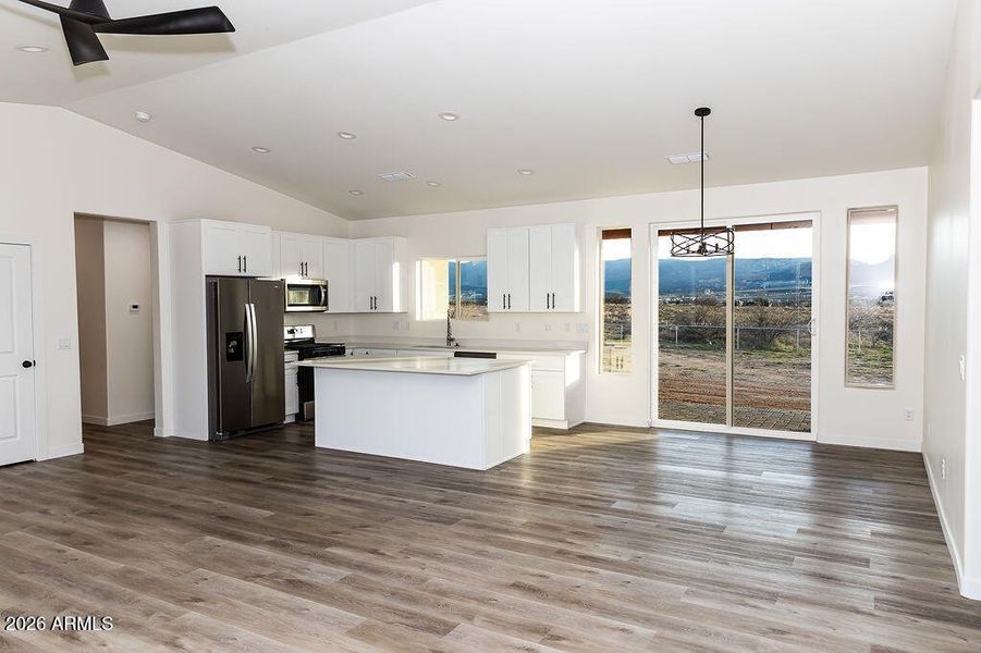 2002NArenaDeLomadrCampVerdeRealEstate-Ra