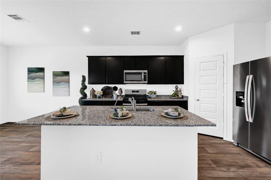 *Images and 3D tour are for illustration only and options may vary from home as built. *Images and 3D tour are for illustration only and options may vary from home as built.