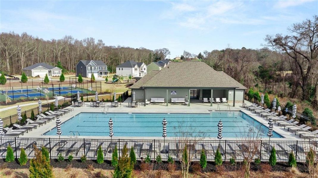 Community amenities in Jackson Landing, Jefferson (Image 25).