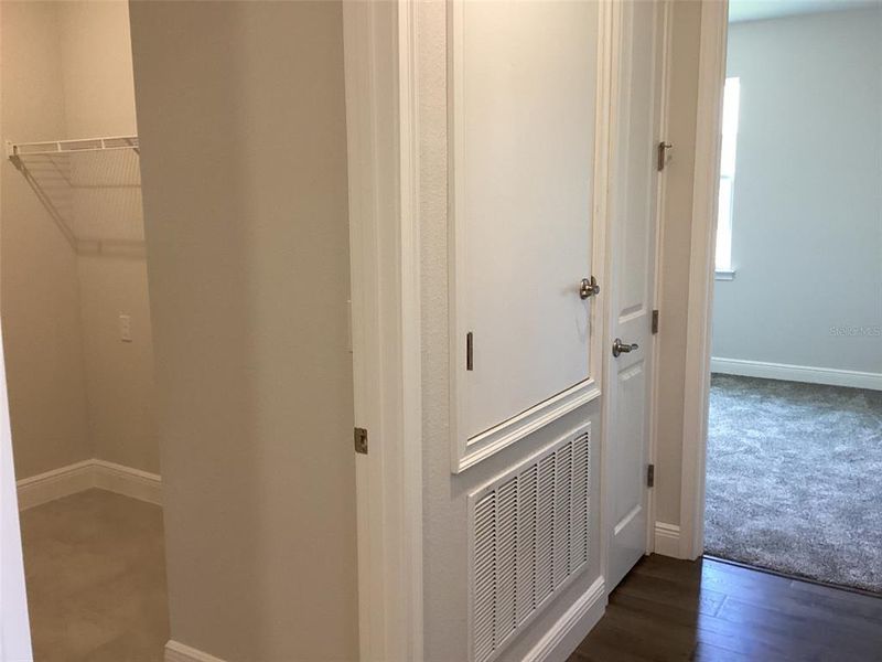 Image 52 of a home in .