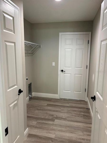 Spacious, unfurnished interior of a new home in , Dunnellon (Image 23).