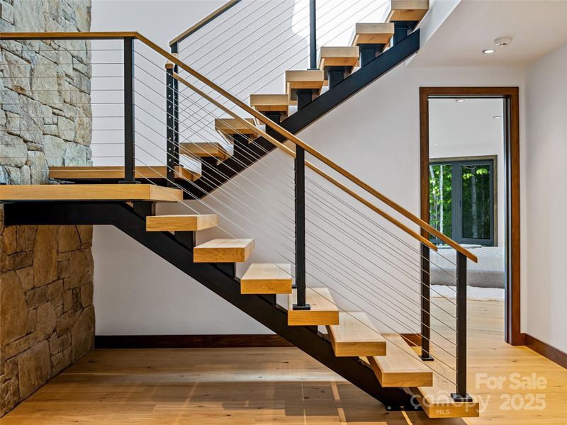 Spacious, unfurnished interior of a new home in , Brevard (Image 12).