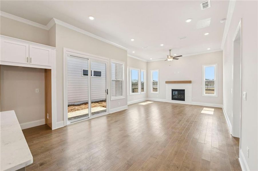 Spacious, unfurnished interior of a new home in Aberdeen, Hoschton (Image 37).