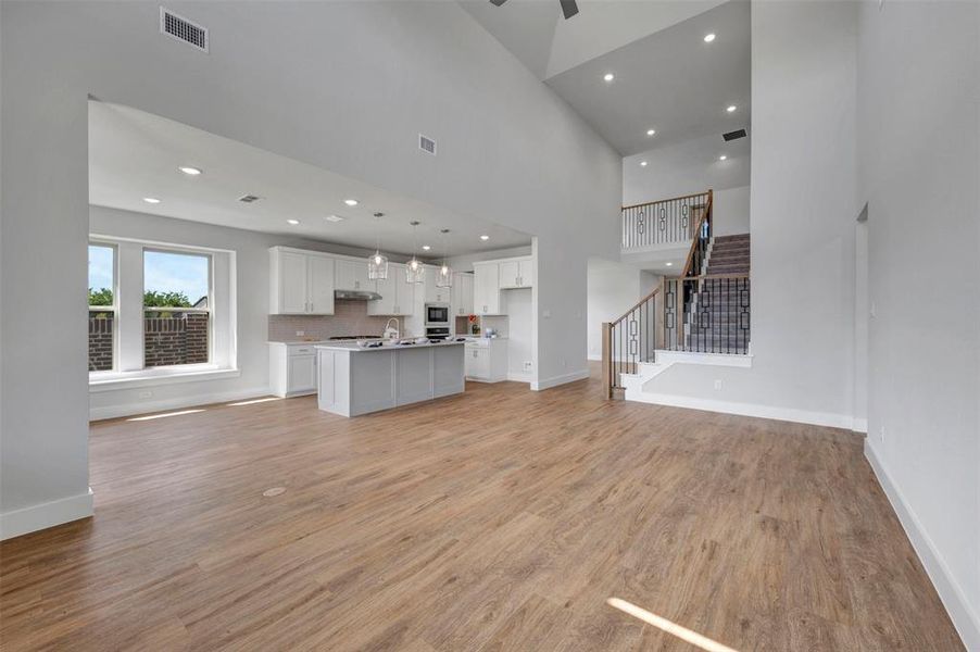 Spacious, unfurnished interior of a new home in Aster Park, McKinney (Image 23).