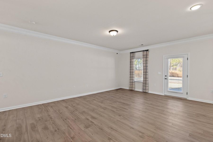 21-23 Knoll_7051 21-23 Knoll_7051