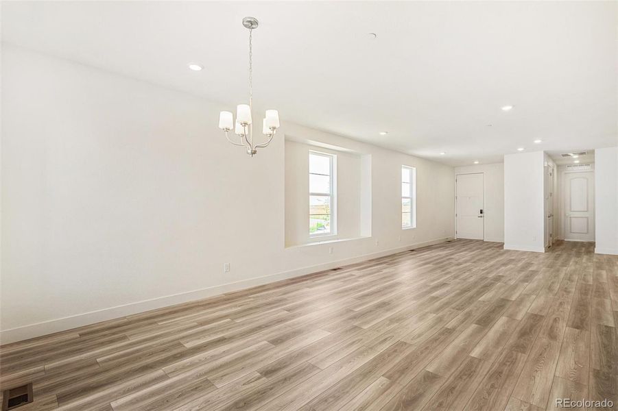 Spacious, unfurnished interior of a new home in Legato, Commerce City (Image 14).