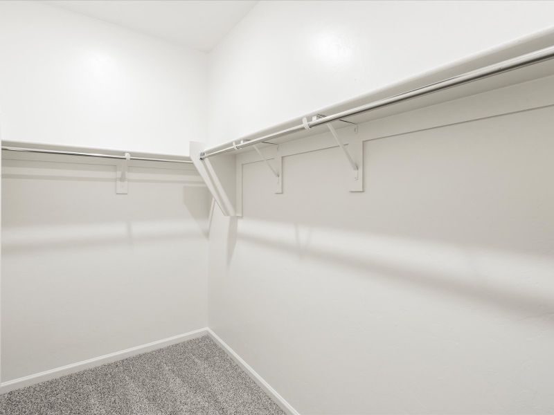 Spacious, unfurnished interior of a new home in Las Patrias at Star Valley Phase III - Signature Series, Tucson (Image 12).