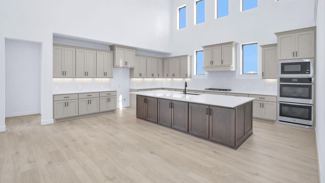 Furnished interior view inside a new home in Briarley 70', Montgomery (Image 8).