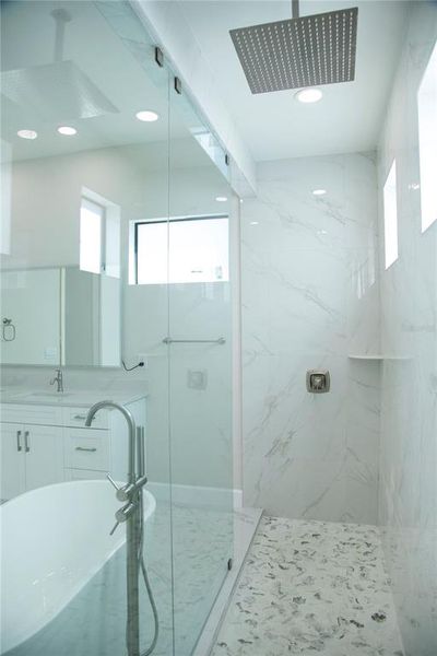 Furnished interior view inside a new home in , Cape Coral (Image 5).