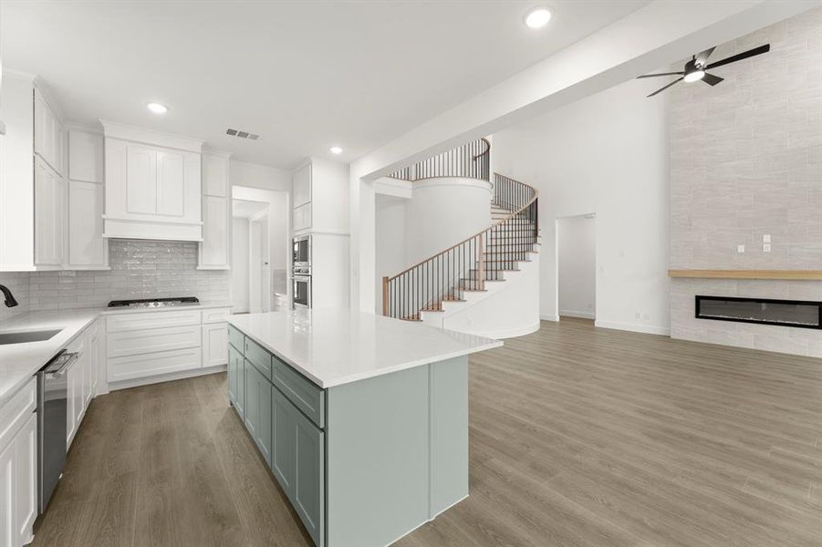 11. 1061 Georgetown - Kitchen (3) 11. 1061 Georgetown - Kitchen (3)