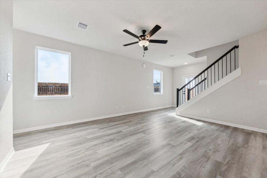 Spacious, unfurnished interior of a new home in Elyson, Katy (Image 25).