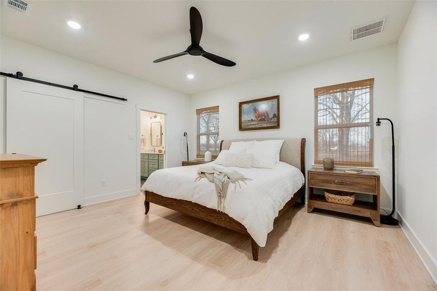 Furnished interior view inside a new home in , Edgewood (Image 24). Furnished interior view inside a new home in , Edgewood (Image 24).